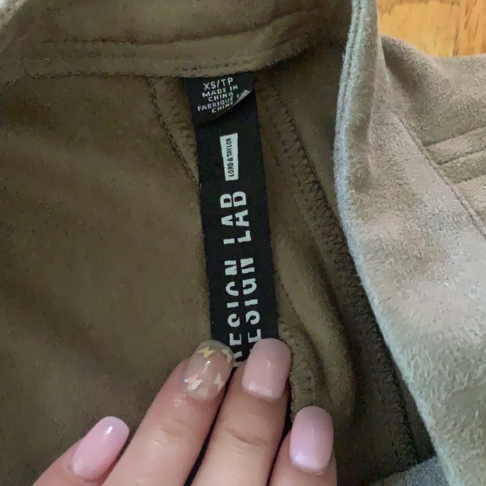 Design lab size XS brown suede skirt barely worn - Picture 3 of 4